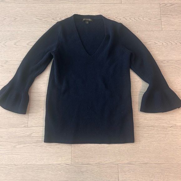 Banana Republic Ribbed Bell Sleeves V Neck Sweater Size S - Picture 1 of 4